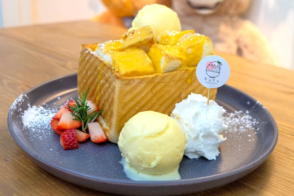 Salted Egg Custard Toasted