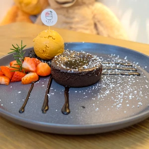 Thai Tea Lava Chocolate Cake